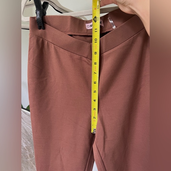 NEW Ci Sono V Cut Flared Leggings - Picture 6 of 11